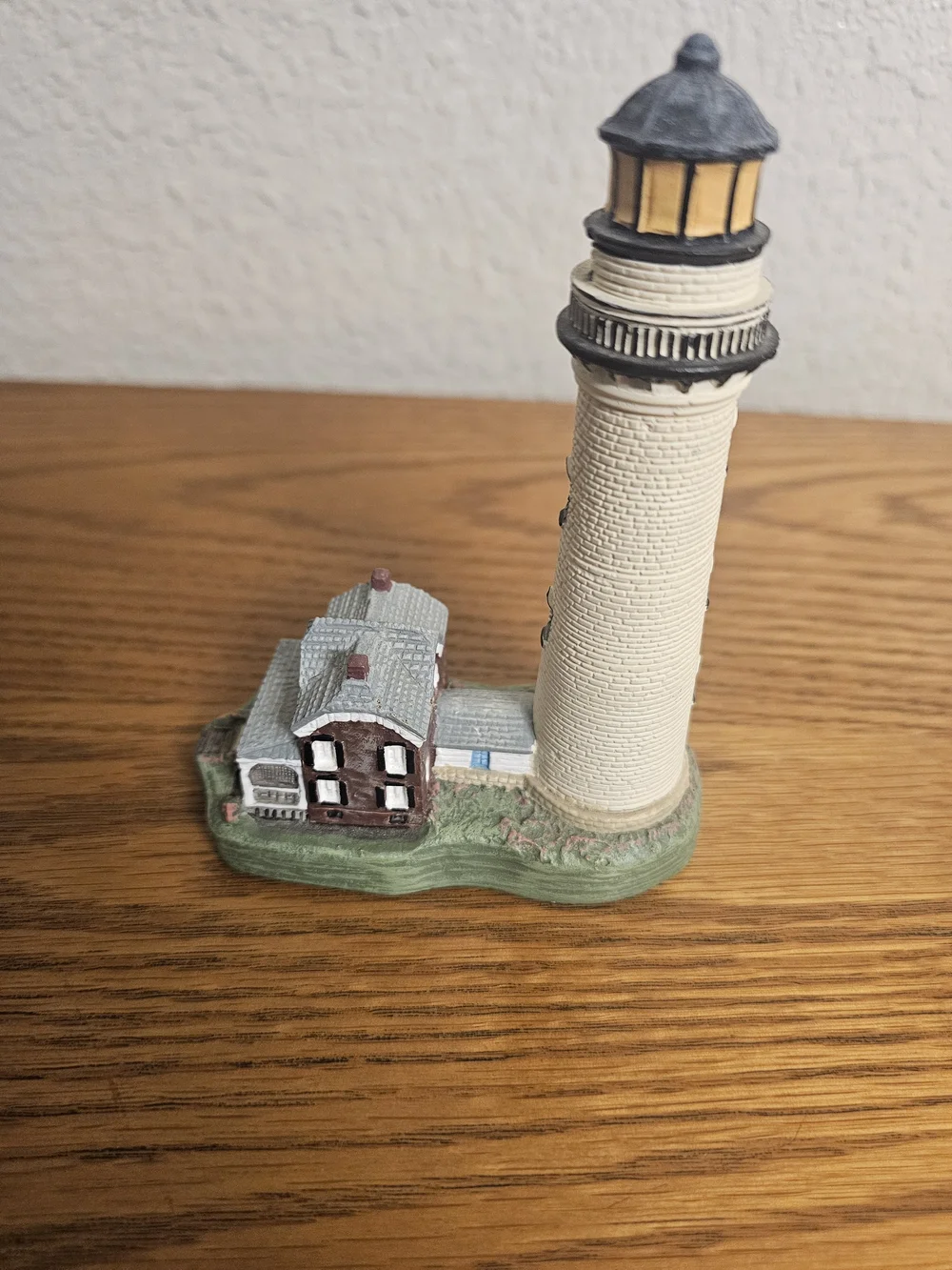 Spoontiques St. Simons Island GA Lighthouse Miniature Figurine #009148